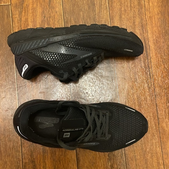 Women Brooks Adrenaline GTS 22 - size 11 - Picture 4 of 9